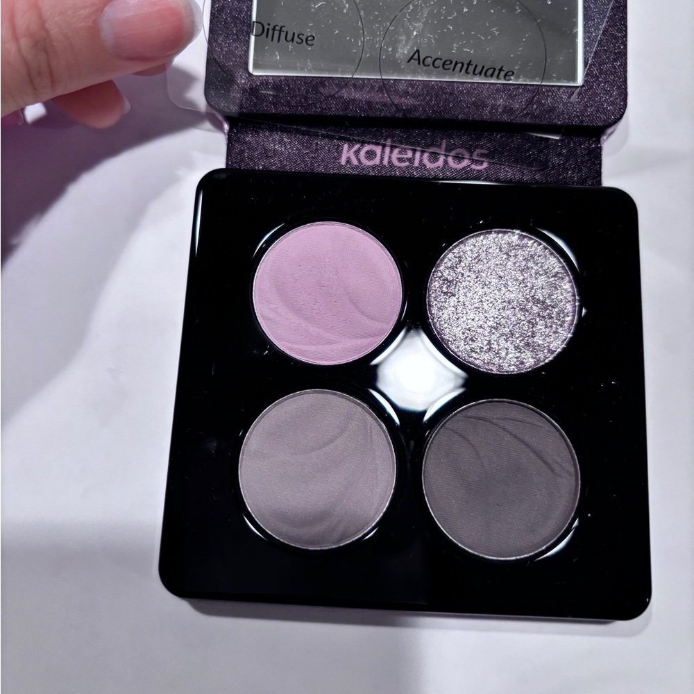 Kaleidos Venus Trap Eyeshadow Palette